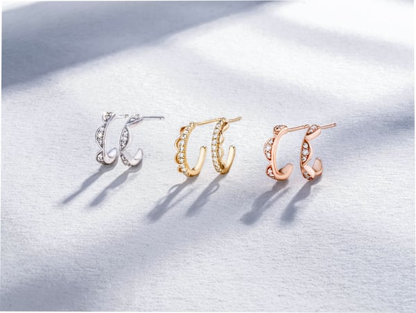 21-07_F_CrescentBar_Earrings_027_2